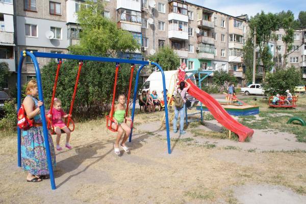 Відкриття дитячого майданчика по вулиці Миколи Лисенка (колишня Бесєдова) Відкриття дитячого майданчика по вулиці Миколи Лисенка (колишня Бесєдова)