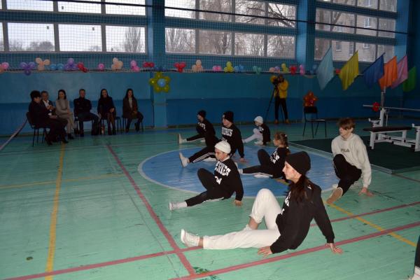 Спортивне свято в Південному районі Весна. Краса. Сила. Спортивне свято в Південному районі Весна. Краса. Сила.