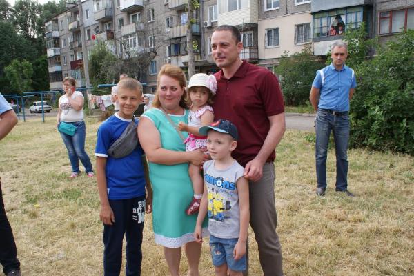 Відкриття дитячого майданчика по вулиці Миколи Лисенка (колишня Бесєдова) Відкриття дитячого майданчика по вулиці Миколи Лисенка (колишня Бесєдова)